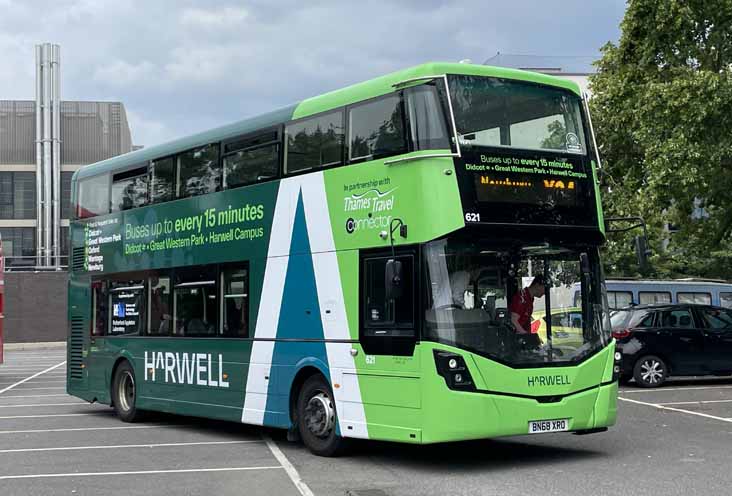 Thames Travel Harwell Connector Volvo B5TL Wright Streetdeck 621